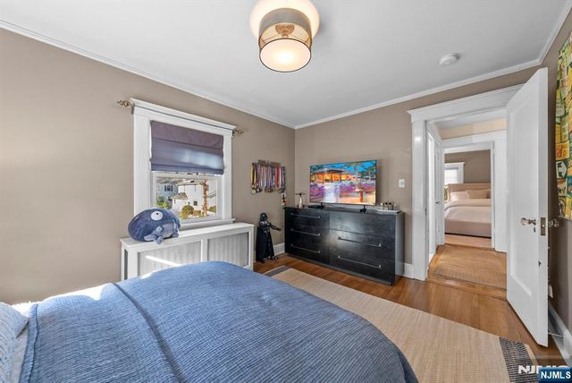 163 Hampton Place, Ridgewood, NJ 07450