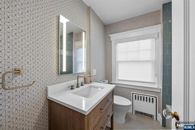 163 Hampton Place, Ridgewood, NJ 07450