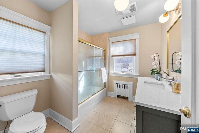 163 Hampton Place, Ridgewood, NJ 07450