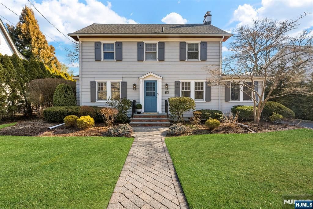 163 Hampton Place, Ridgewood, NJ 07450
