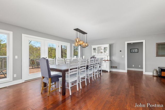 7314 Thornapple Park Drive, Grand Rapids, MI 49546