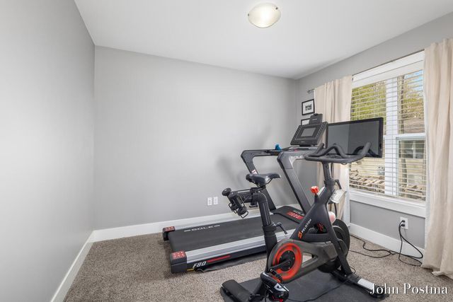 7314 Thornapple Park Drive, Grand Rapids, MI 49546