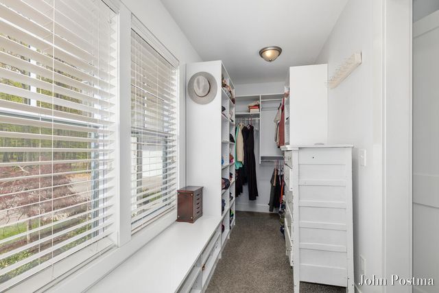 7314 Thornapple Park Drive, Grand Rapids, MI 49546