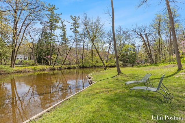 7314 Thornapple Park Drive, Grand Rapids, MI 49546