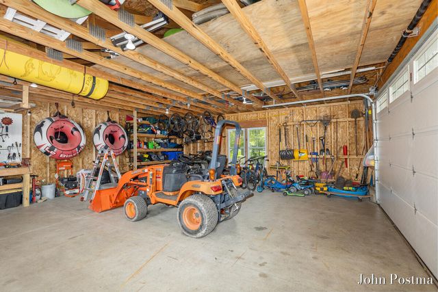 7314 Thornapple Park Drive, Grand Rapids, MI 49546