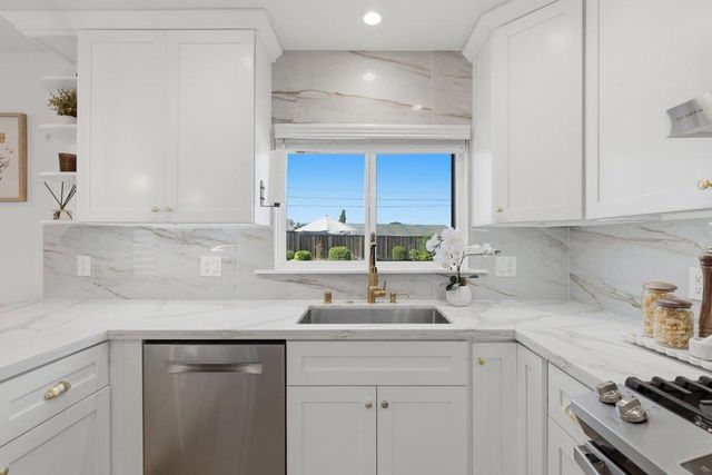 7947 Serena Court, Dublin, CA 94568