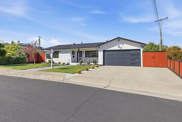 7947 Serena Court, Dublin, CA 94568