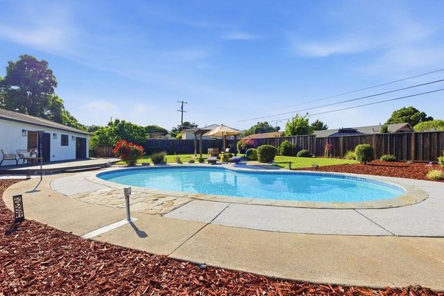 7947 Serena Court, Dublin, CA 94568