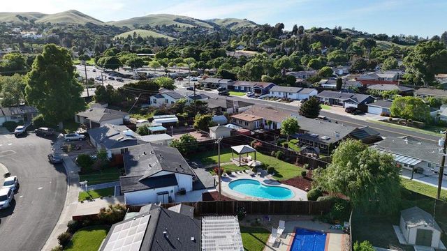 7947 Serena Court, Dublin, CA 94568
