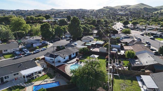 7947 Serena Court, Dublin, CA 94568