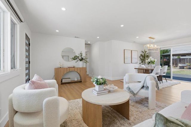 7947 Serena Court, Dublin, CA 94568