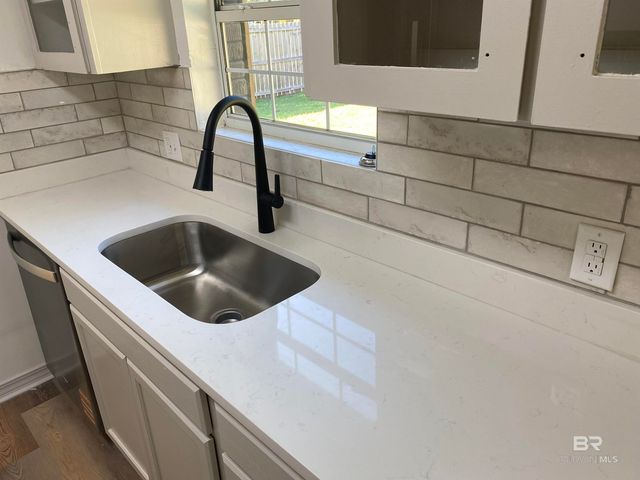 20095 Dotson Street, Gulf Shores, AL 36542