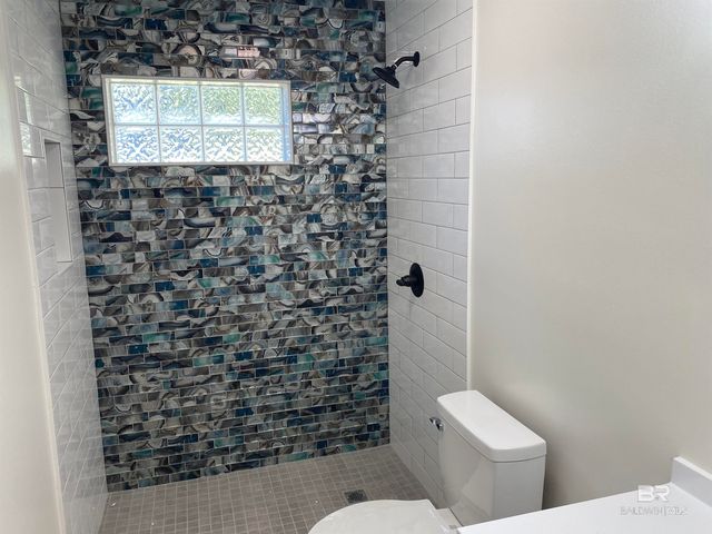 20095 Dotson Street, Gulf Shores, AL 36542