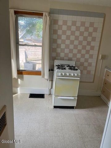 36 N Pearl Street, Glens Falls, NY 12801