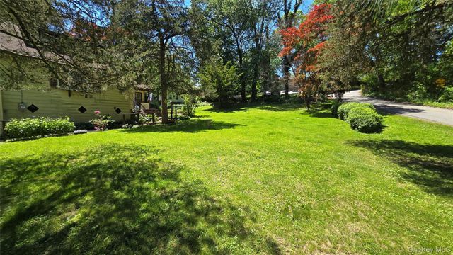 59 Becker Street, Lake Peekskill, NY 10537