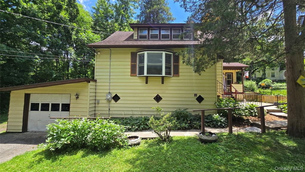59 Becker Street, Lake Peekskill, NY 10537