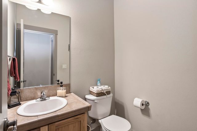 61285 Bronze Meadow Lane, Bend, OR 97702