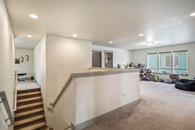 61285 Bronze Meadow Lane, Bend, OR 97702