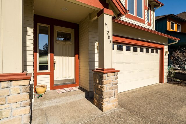 61285 Bronze Meadow Lane, Bend, OR 97702