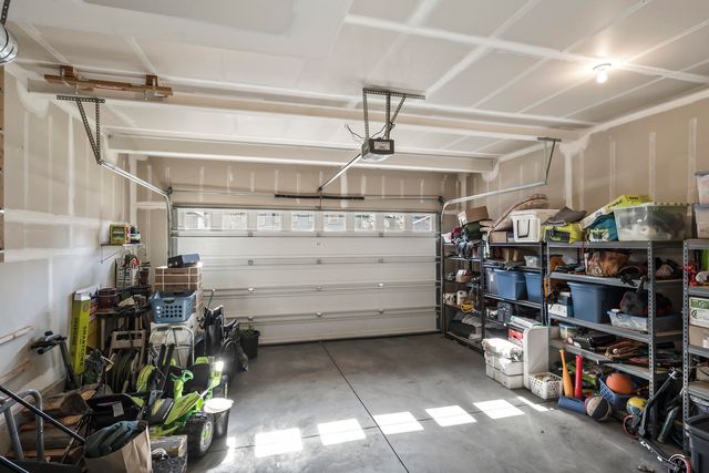 61285 Bronze Meadow Lane, Bend, OR 97702