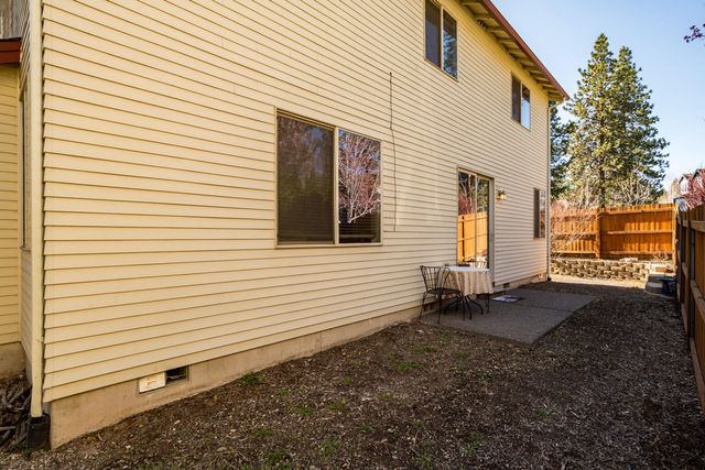 61285 Bronze Meadow Lane, Bend, OR 97702