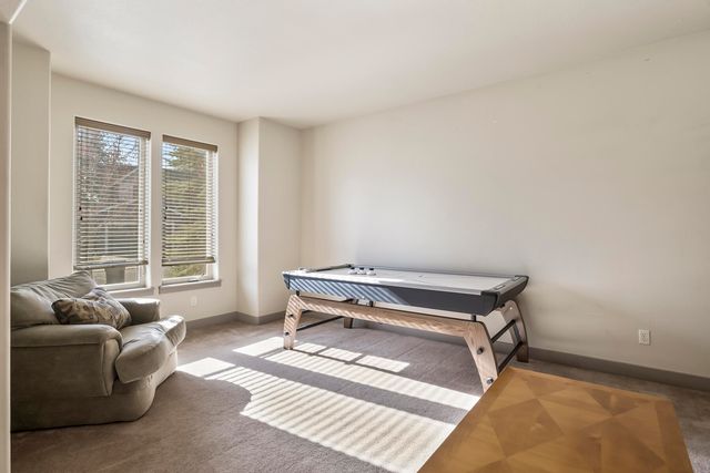 61285 Bronze Meadow Lane, Bend, OR 97702