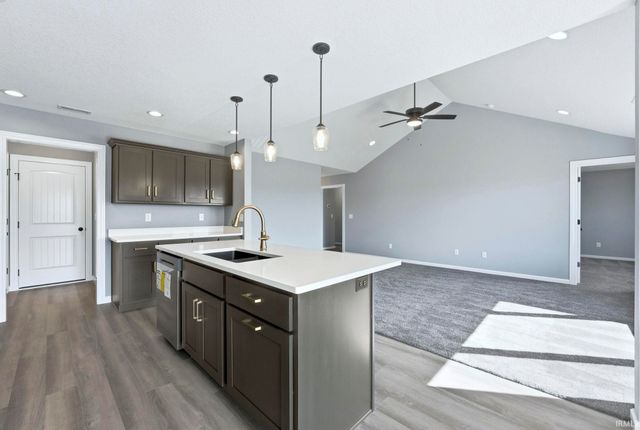 1483 Marsh Deer Run, Huntertown, IN 46748
