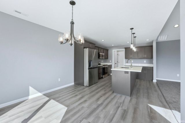 1483 Marsh Deer Run, Huntertown, IN 46748
