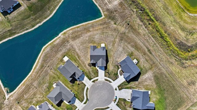 1483 Marsh Deer Run, Huntertown, IN 46748