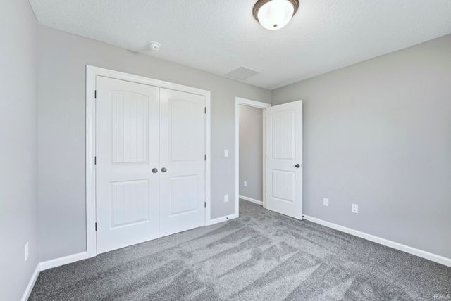 1483 Marsh Deer Run, Huntertown, IN 46748