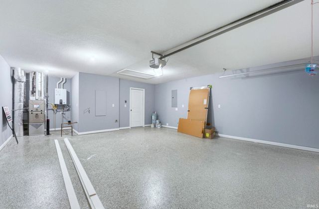 1483 Marsh Deer Run, Huntertown, IN 46748