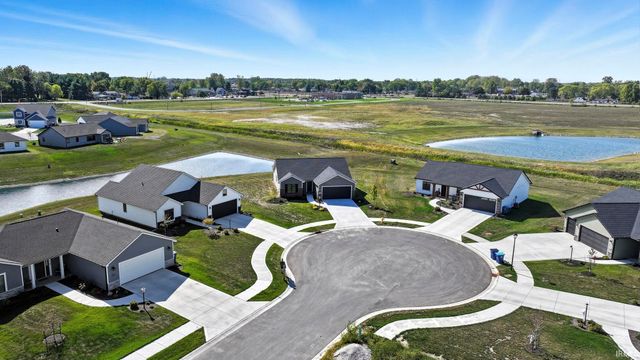 1483 Marsh Deer Run, Huntertown, IN 46748