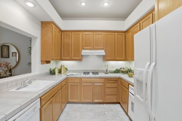 69 Windcrest Lane, South San Francisco, CA 94080