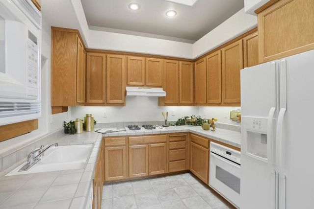 69 Windcrest Lane, South San Francisco, CA 94080