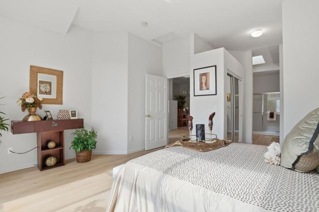 69 Windcrest Lane, South San Francisco, CA 94080