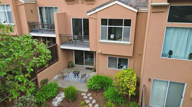 69 Windcrest Lane, South San Francisco, CA 94080