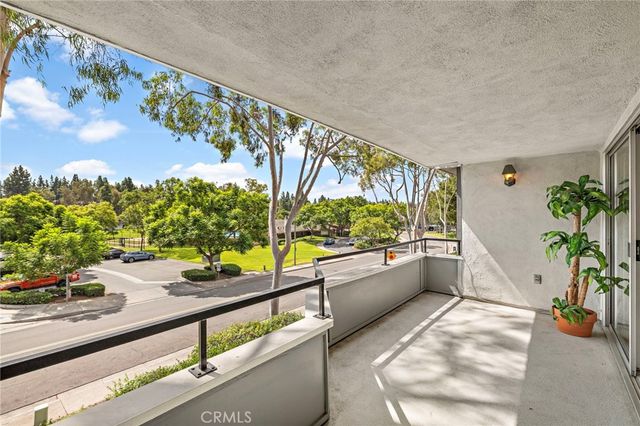 22316 Caminito Tecate, Laguna Hills, CA 92653