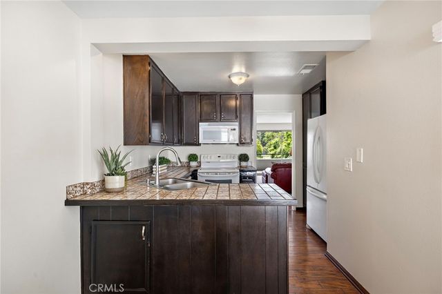 22316 Caminito Tecate, Laguna Hills, CA 92653