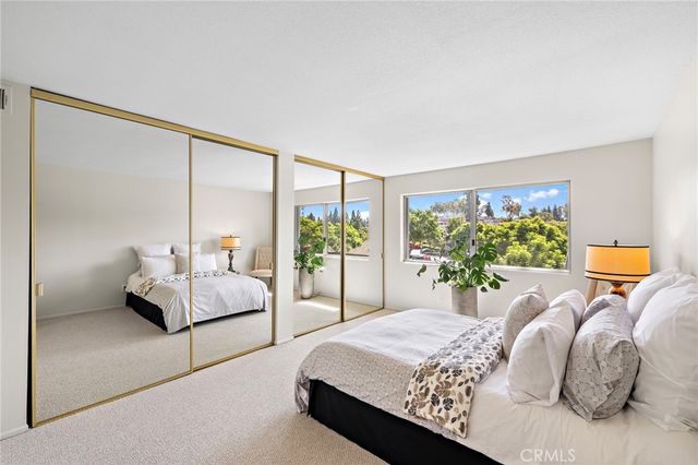 22316 Caminito Tecate, Laguna Hills, CA 92653
