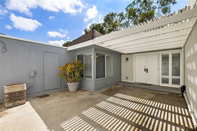 22316 Caminito Tecate, Laguna Hills, CA 92653