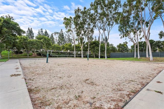 22316 Caminito Tecate, Laguna Hills, CA 92653