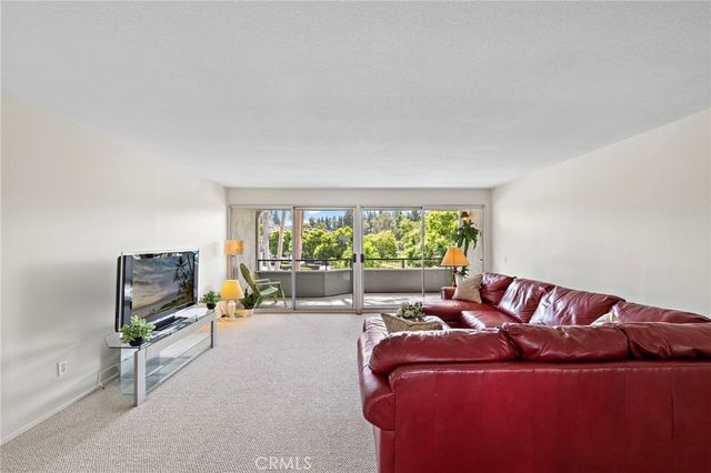 22316 Caminito Tecate, Laguna Hills, CA 92653