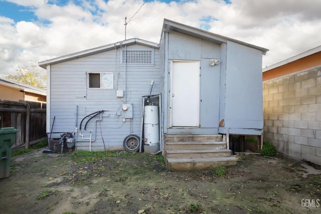 304 San Emidio Street, Taft, CA 93268