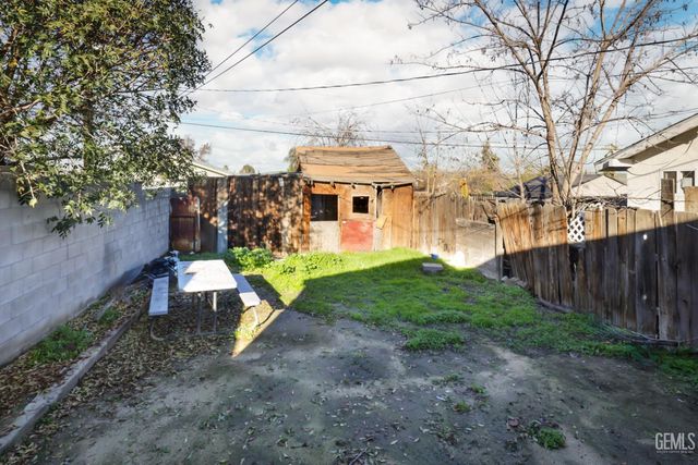 304 San Emidio Street, Taft, CA 93268