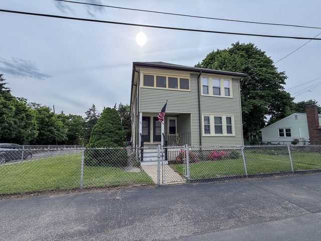 48 Fountain St 48, Medford, MA 02155