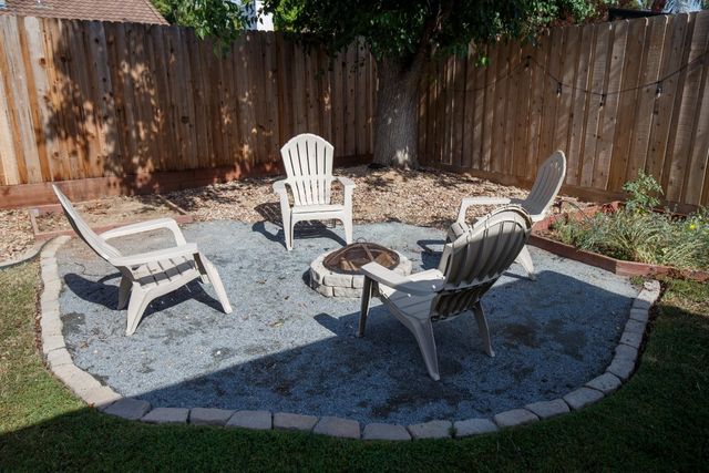 116 N Joshua Avenue, Clovis, CA 93611