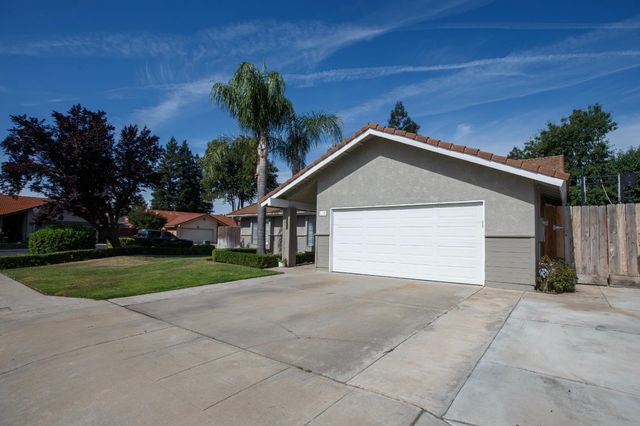 116 N Joshua Avenue, Clovis, CA 93611