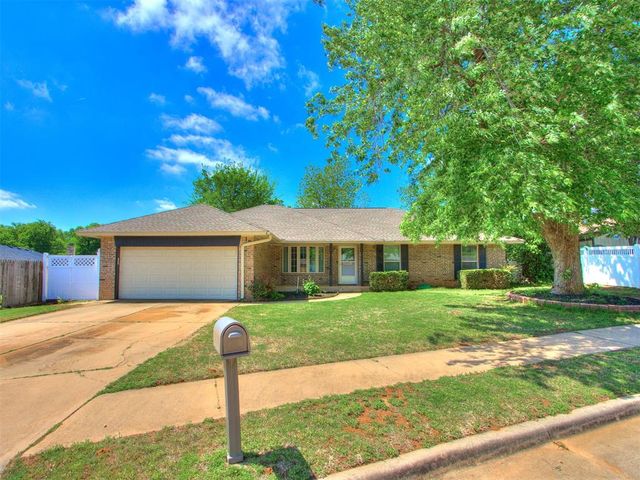 1204 Woodbine Terrace, Moore, OK 73160