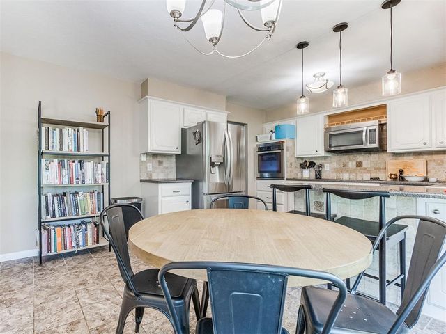 1204 Woodbine Terrace, Moore, OK 73160