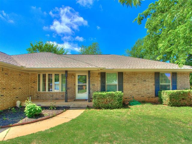 1204 Woodbine Terrace, Moore, OK 73160